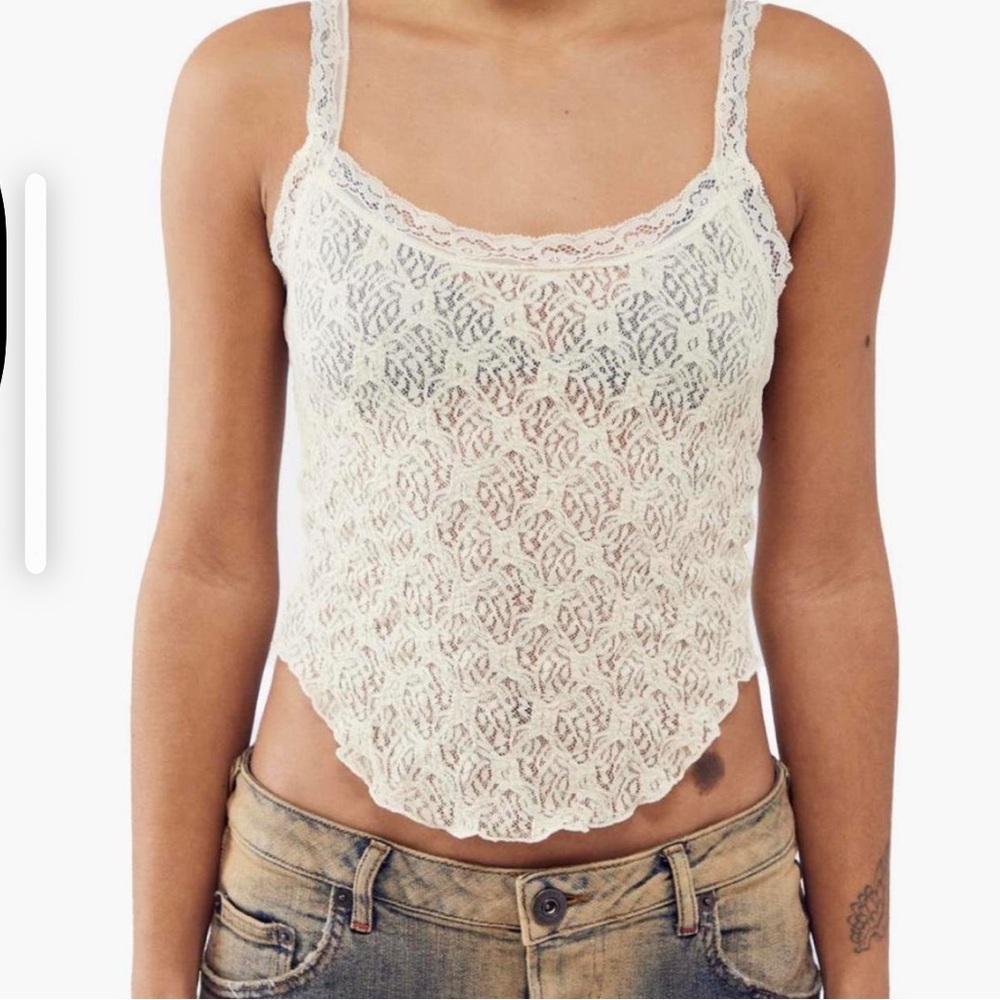 BDG Urban Outfitters Jada Lace Camisole Tank Top in Cream | M